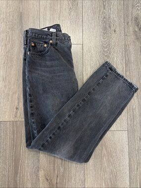 Levi's Faded Black Straight Women's Jeans W25 L32